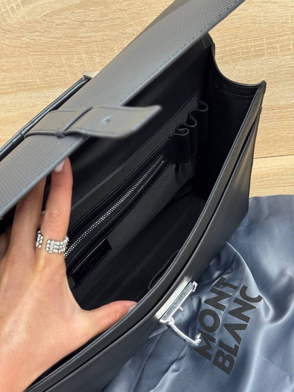 Портфель Montblanc