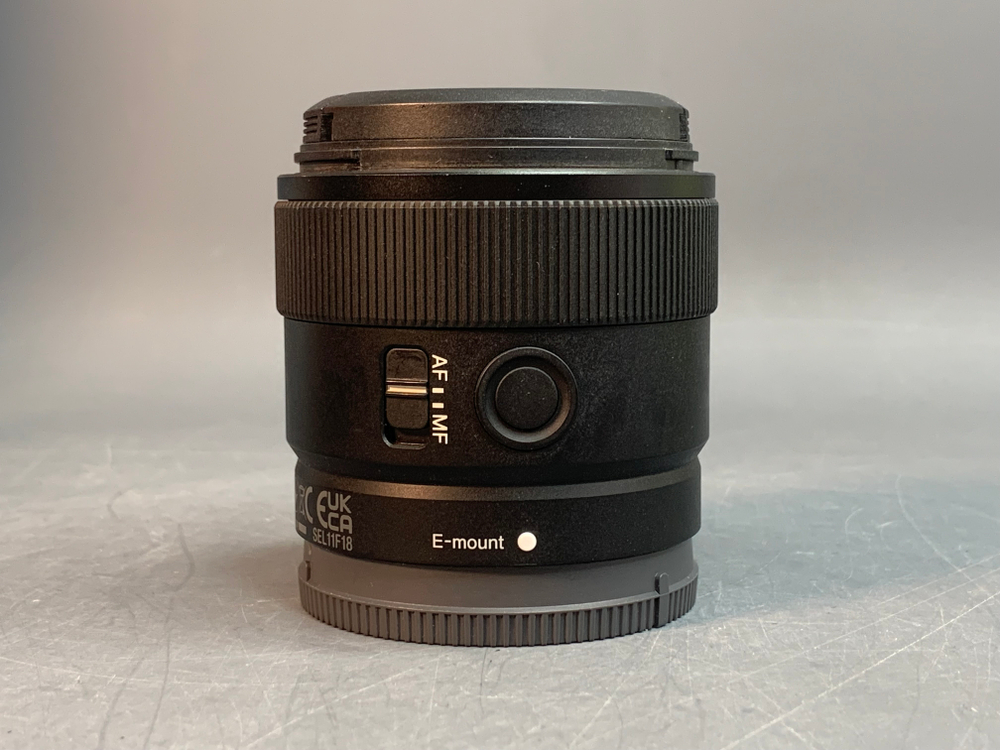 Sony E 11mm 1.8 (SEL11F18)