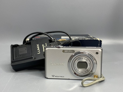 Panasonic Lumix DMC-FS9