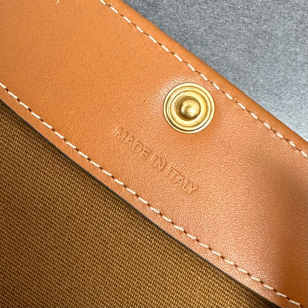 Medium Flat Shopper in Triomphe