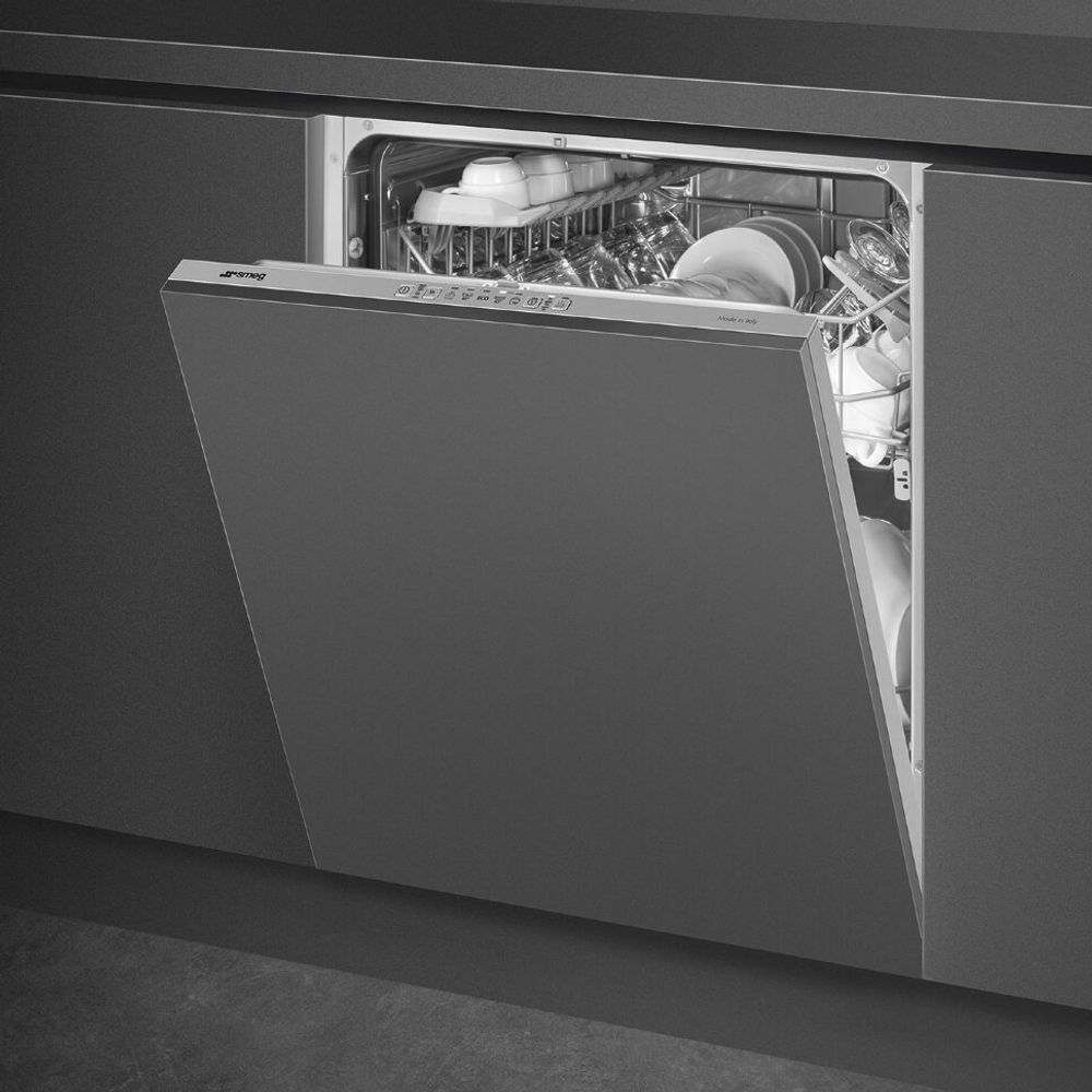 Полностью встраиваемая посудомоечная машина Smeg STL281DS