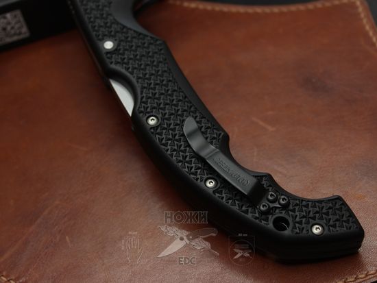 Складной нож Cold Steel 29AXT Voyager X Large Tanto c клинком из стали AUS-10A, рукоять Grivory (Griv-Ex)