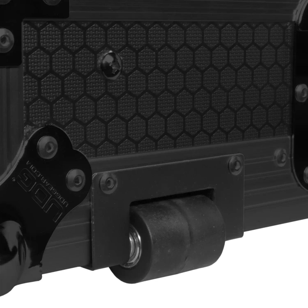 Кейс UDG Ultimate Flight Case Denon DJ SC LIVE 2 Black Plus (Wheels)