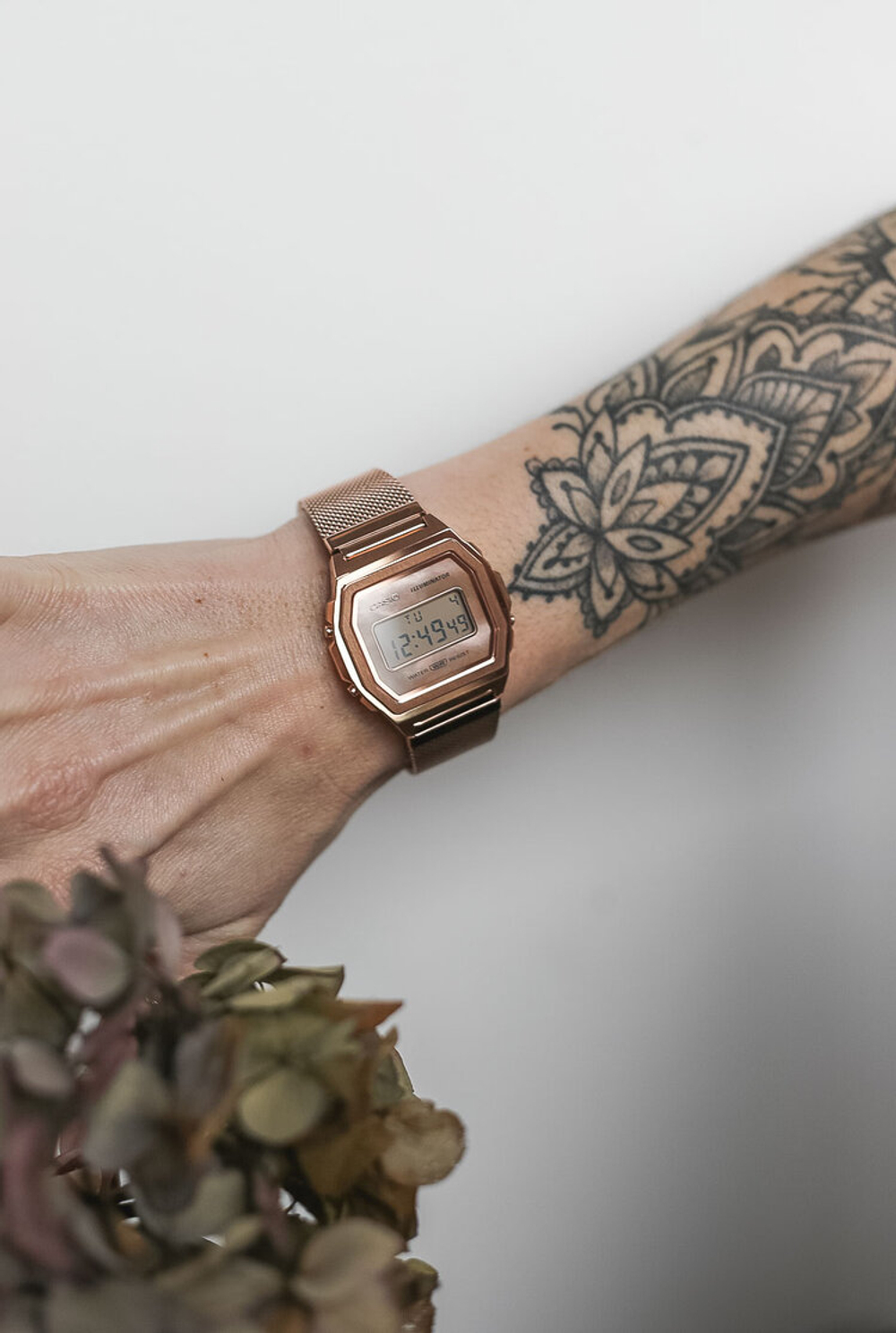 Японские наручные часы Casio Vintage A1000MPG-9EF