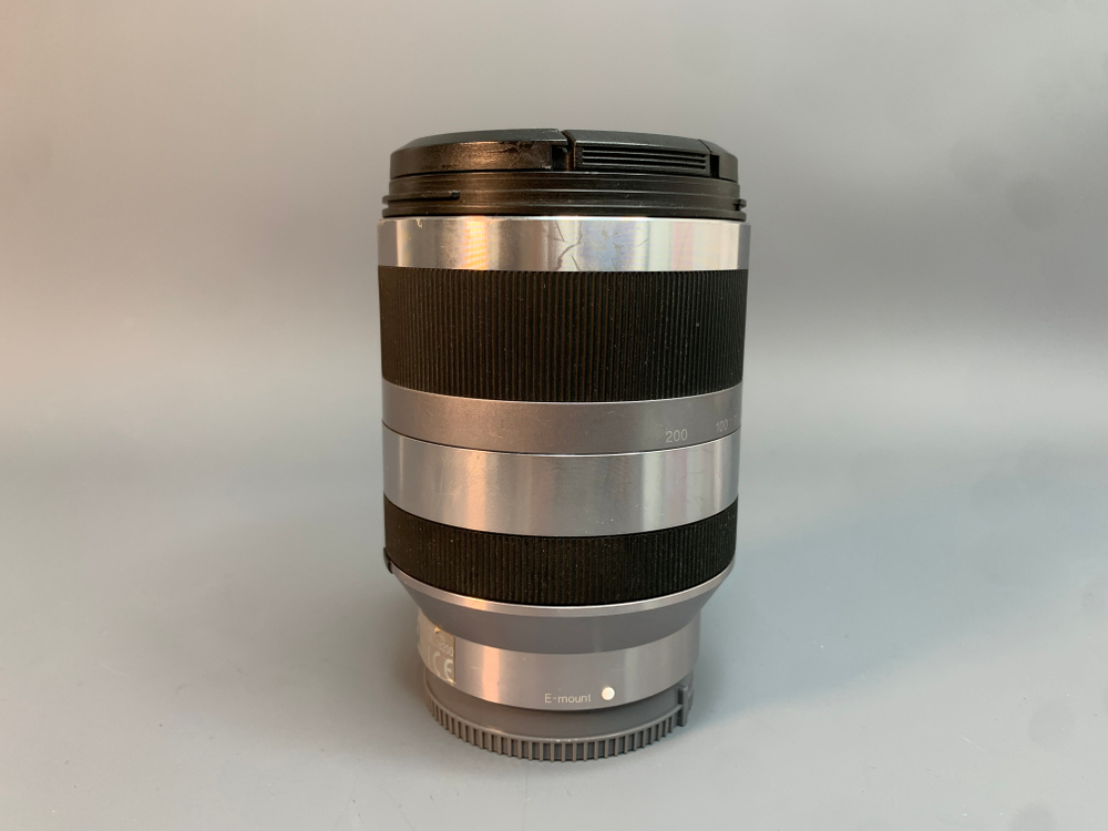 Sony E 18-200mm 3.5-6.3 OSS внутри грибок