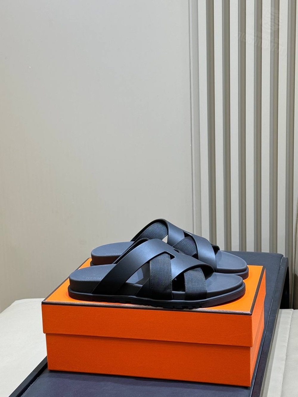 Шлепанцы Hermes Kazimir