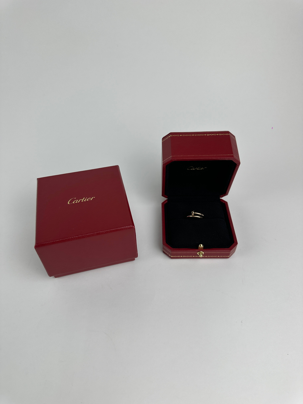 Кольцо Cartier Juste un Clou