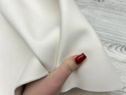 Кожа Nabuk Extra White 1,4–1,6 мм крупным планом