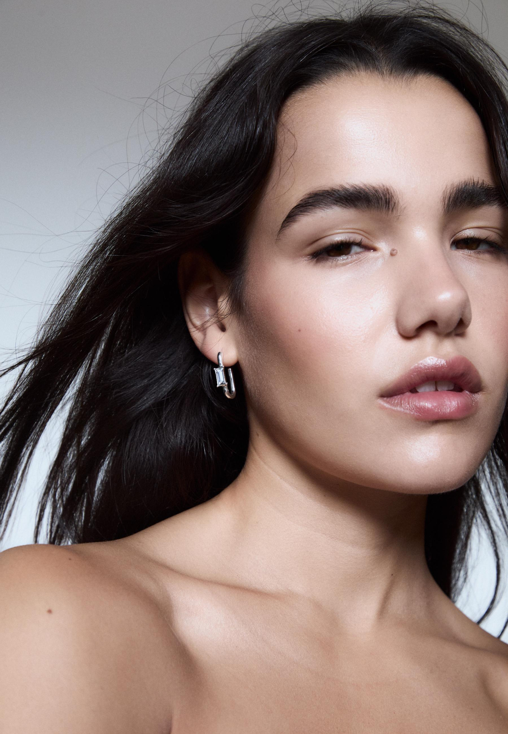 STRADIVARIUS Набор из 4 пар блестящих сережек, серый