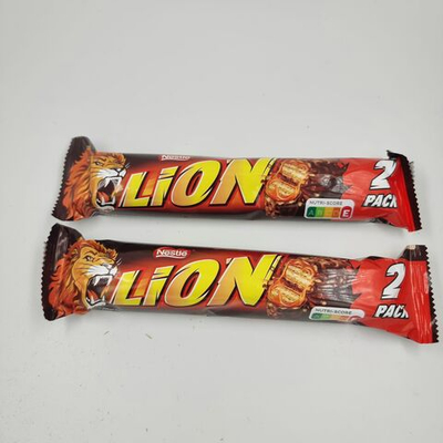 Батончик Nesquik Шоколадный батончик Lion с цельнозерновой пшеницей (60x2) 120 г (Из Финляндии)