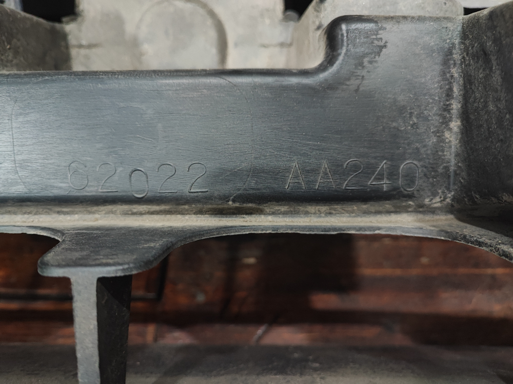 Бампер передний Nissan Skyline R34 98-00 Б/У Оригинал 62022AA240