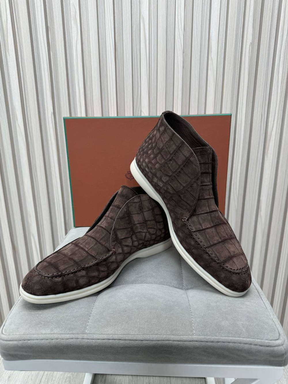 Ботинки Loro Piana Open Walk из нубукового крокодила