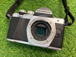 Olympus OM-D E-M10 Mark II Kit 14-42mm