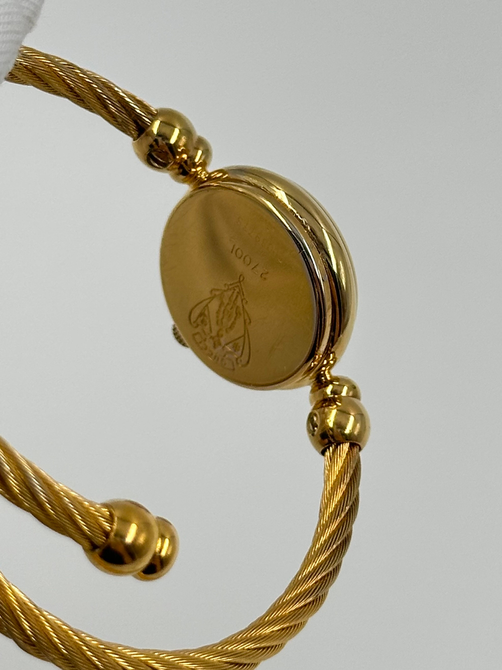 Часы Gucci 2700L