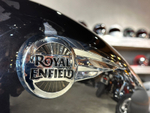 Royal Enfield Super Meteor 650 Astral Black (Base)