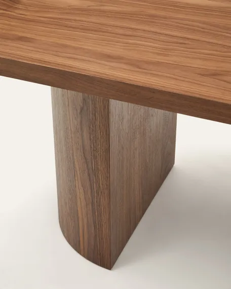 Стол Nealy с ореховым шпоном в темной отделке, 240 x 100 см