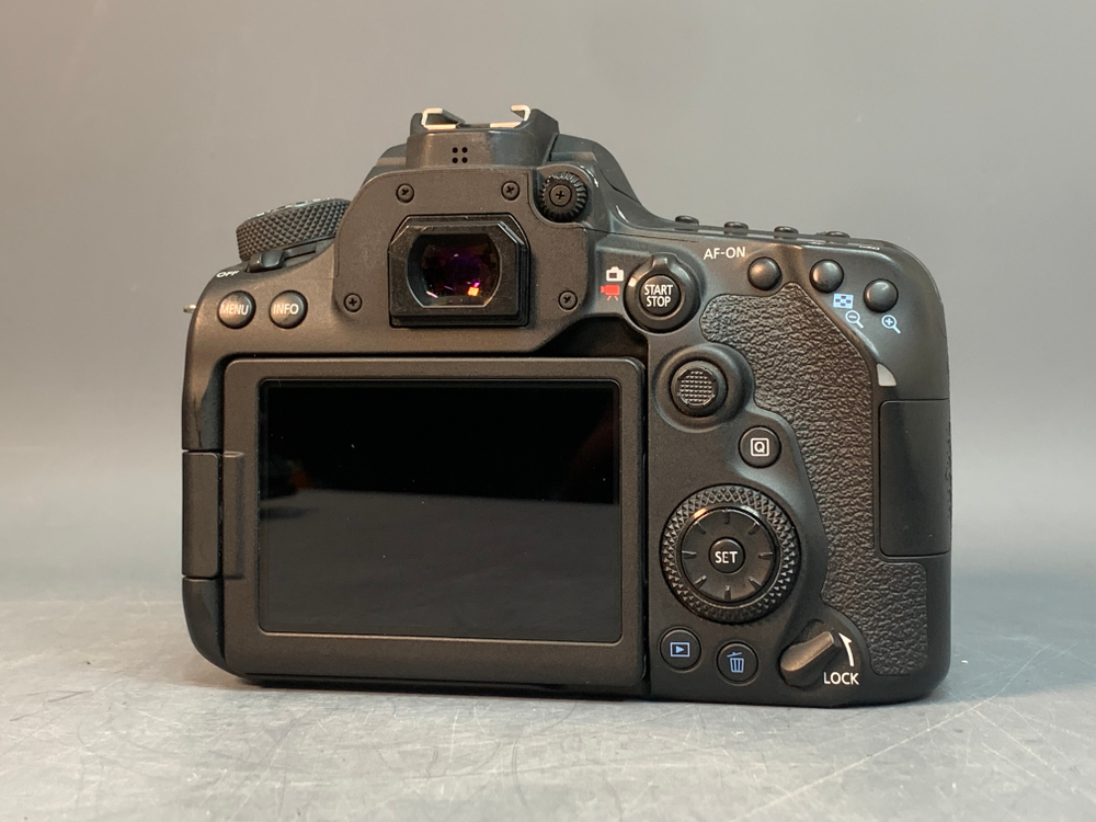 Canon EOS 90D Body 18.000 Кадров