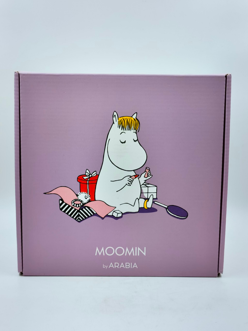 Кружка и блюдце Arabia Moomin Niiskuneiti, сиреневый ( Из Финляндии )