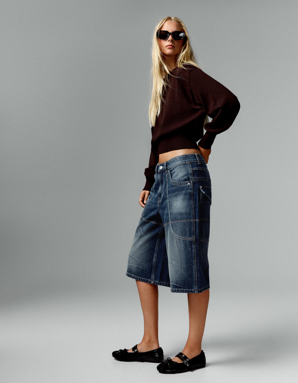 Женские удлиненные джинсовые шорты с карманами - BERSHKA