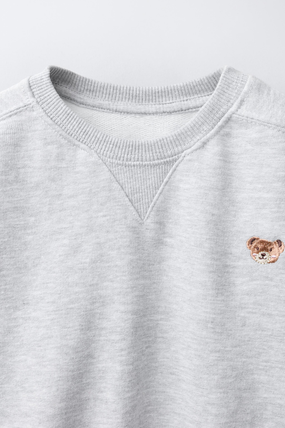 ZARA ТОЛСТОВКА С ВЫШИВКОЙ «МЕДВЕДЬ», СЕРЫЙ МЕЛАНЖ