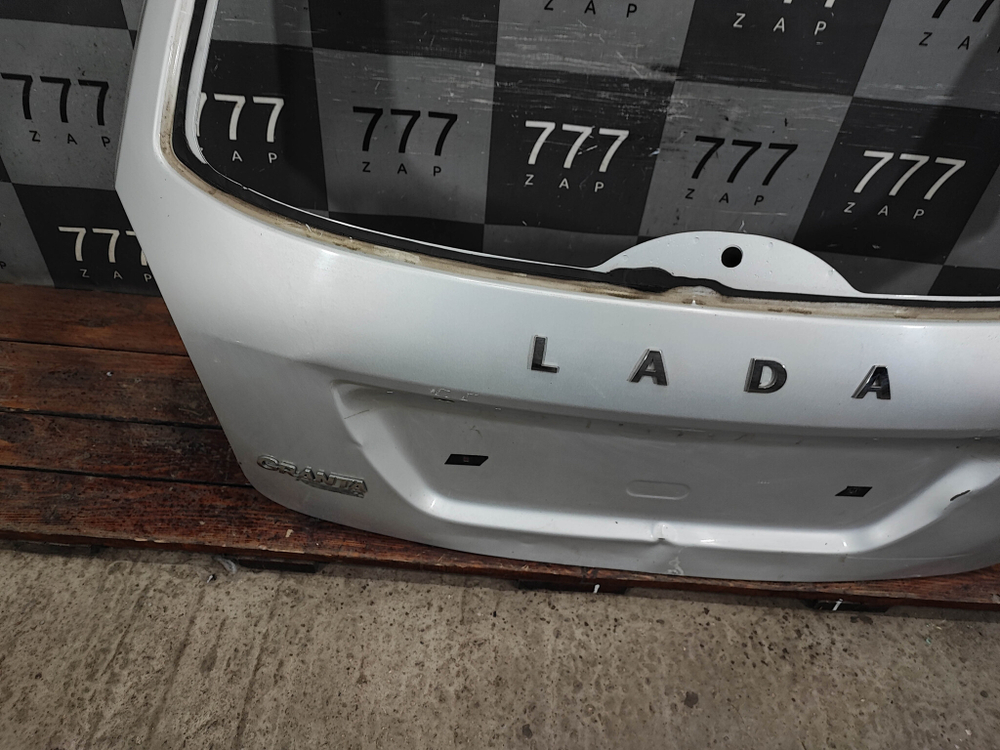 Крышка багажника LADA Granta 18-нв Б/У Оригинал 8450104285