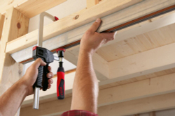 струбцина Bessey EHZ60-2K 600/100 мм для работы одной рукой