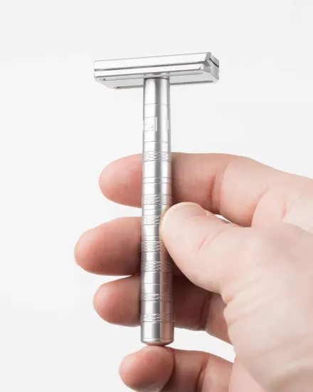 Т-образная бритва (станок) Henson Shaving AL13 v2.0, серебристая, Medium