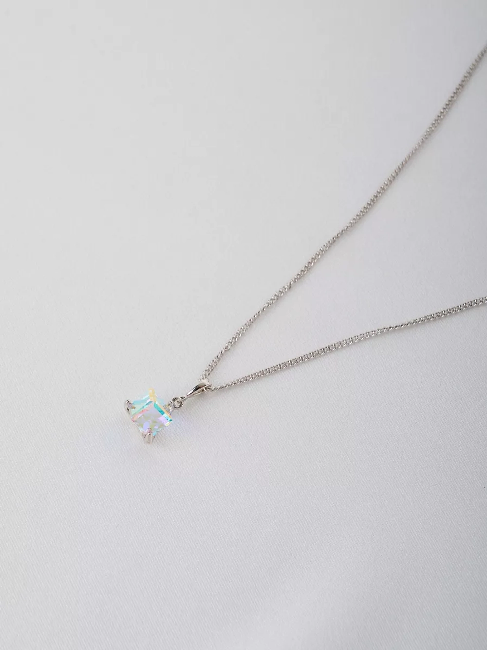 Кулон-кубик Миражи с кристаллом-хамелеоном Swarovski