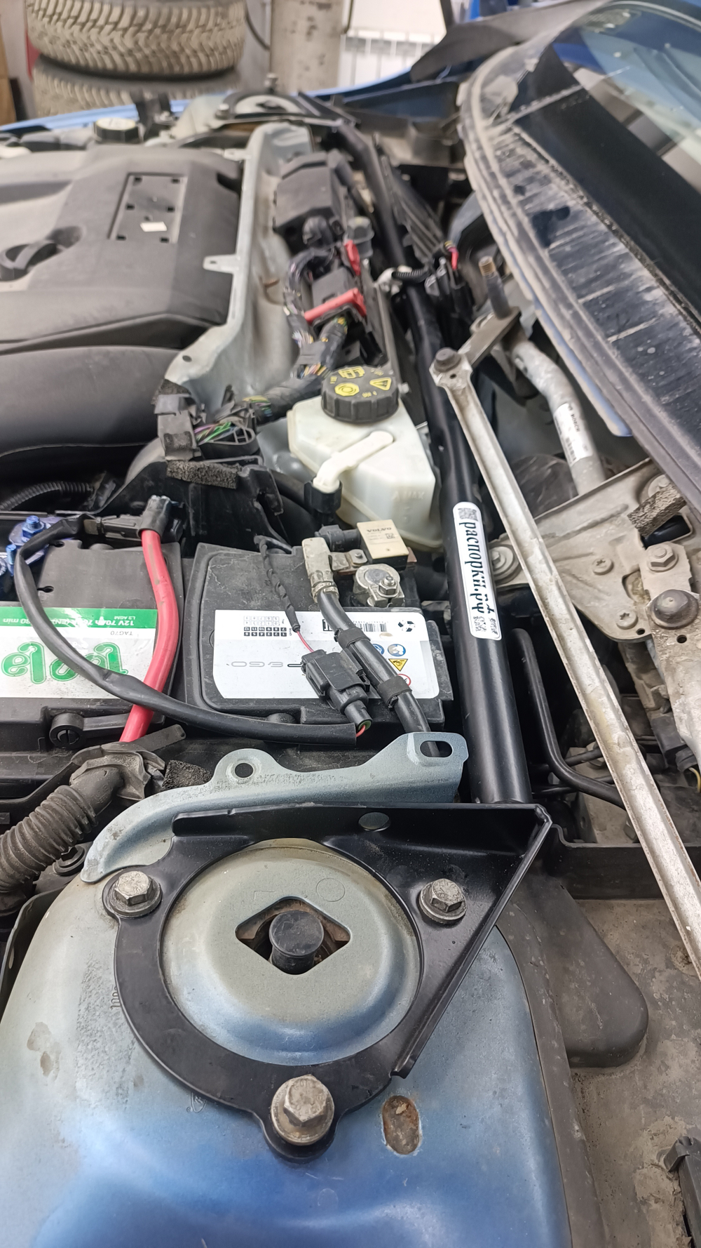 Распорка передних стоек (стаканов) Volvo S80 (2) 4.4л, 3.2л, S60, V60 3.0 и Volvo XC70 3 дизель (ПОД ЗАКАЗ)
