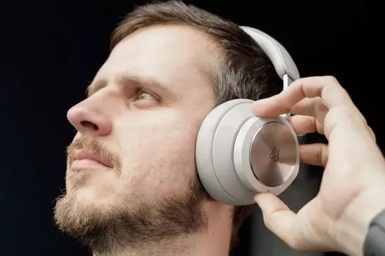 Беспроводные наушники Bang & Olufsen Beoplay Portal Grey Mist