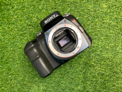 Sony A100