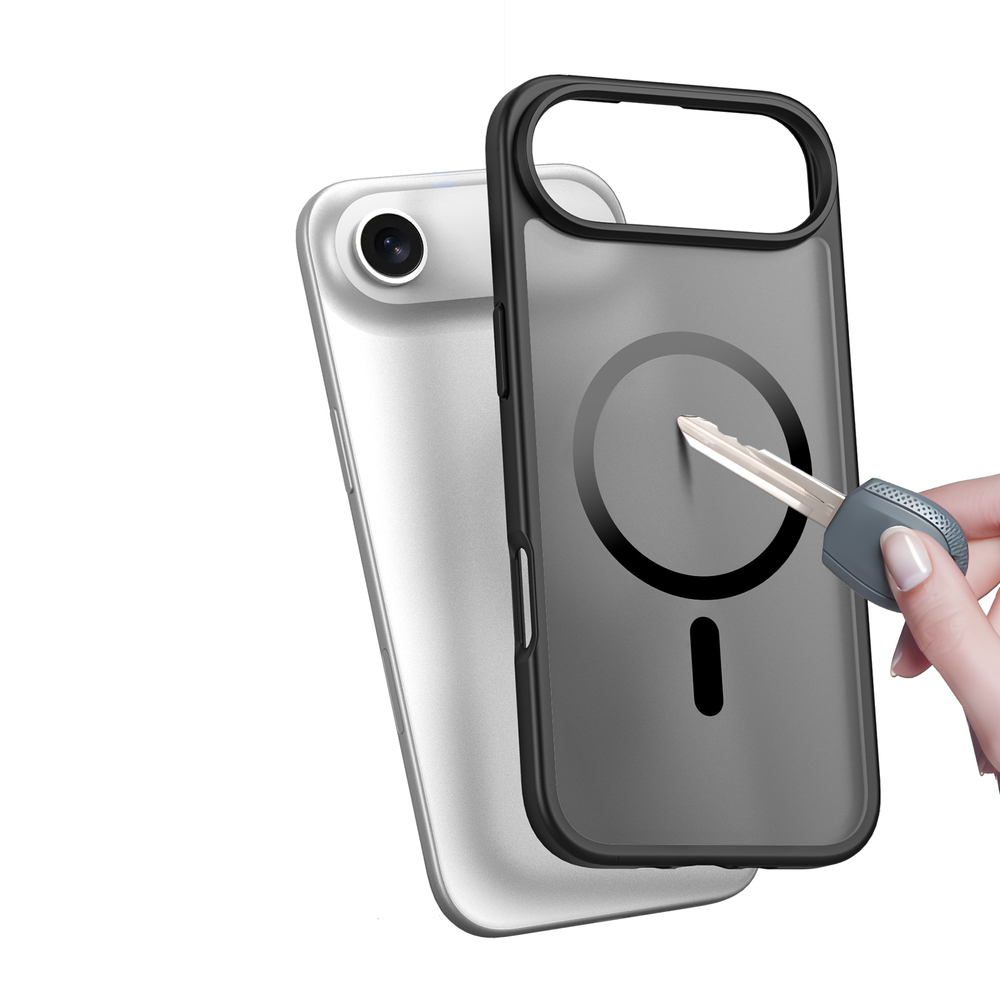 Матовый противоударный чехол черного цвета с MagSafe для iPhone Air, серия Yind Series от Dux Ducis