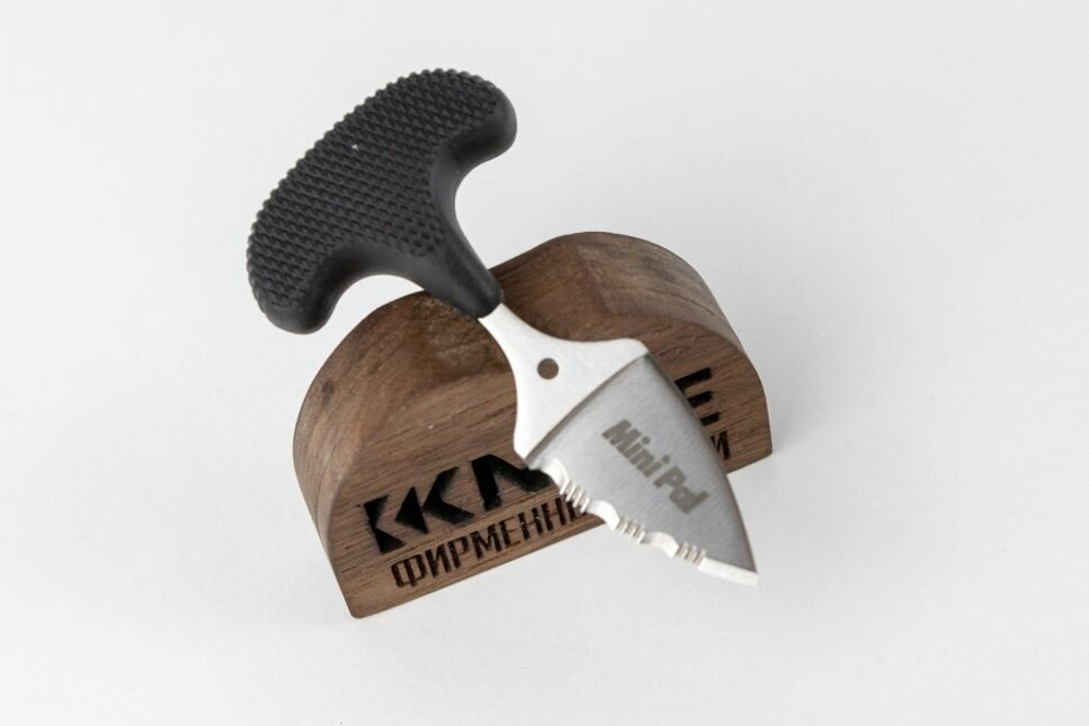 CS_43NSK Mini Pal - нож с фикс. клин., AUS8A, резин. рук-ть пластиковые ножны