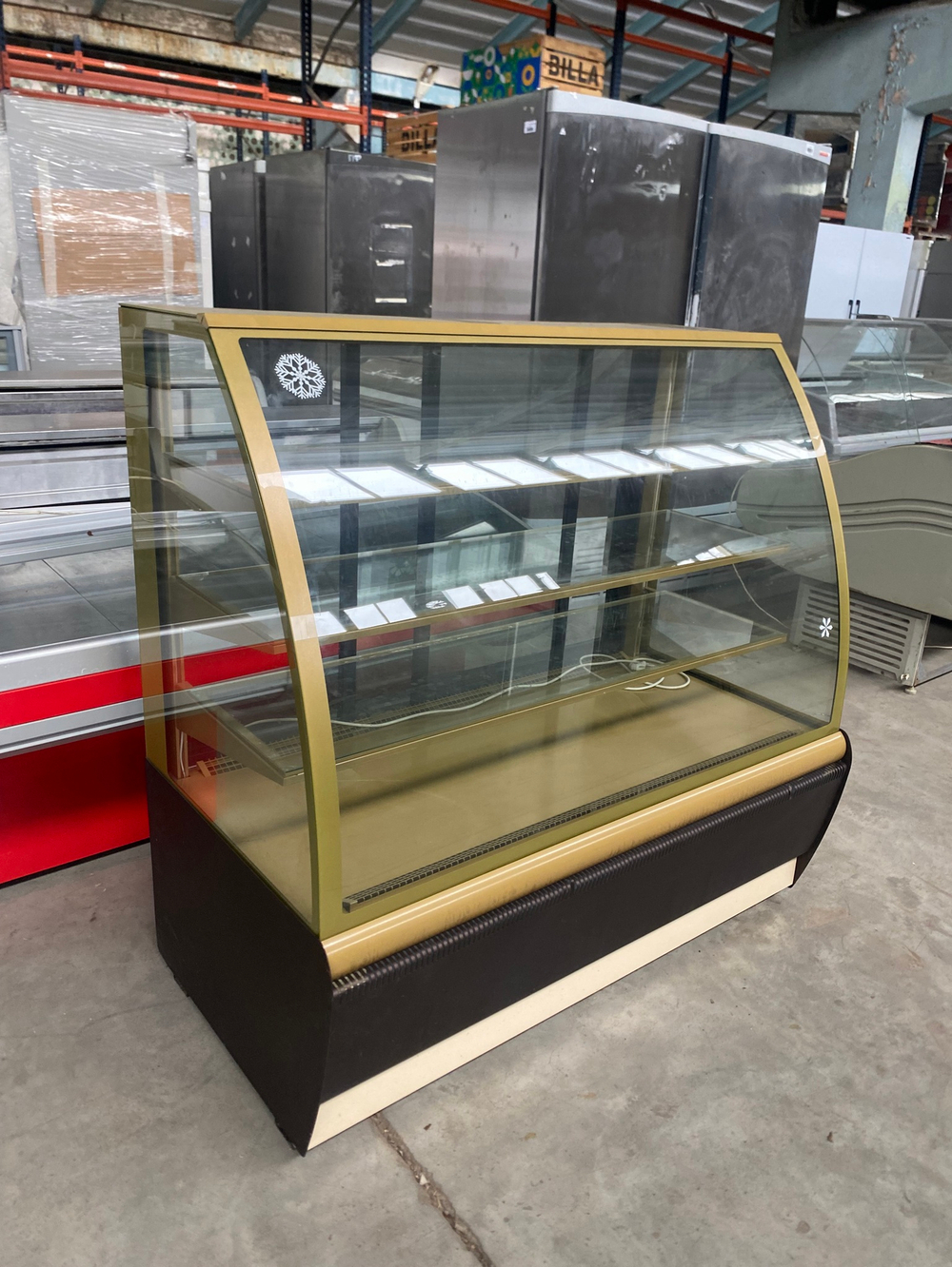 Витрина кондитерская Carboma Flandria Standard K70 VM 0,9