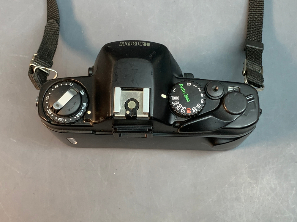 Ricoh XR-7M II + Rikenon P 28-80mm f/3.5-5.6 Zoom Macro