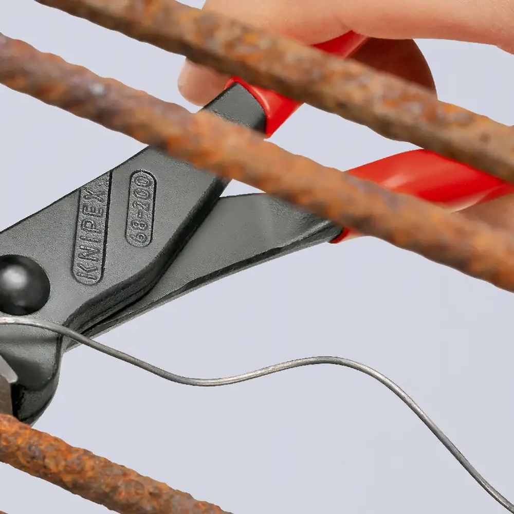 Кусачки торцевые черненые 160 мм Knipex 68 01 160