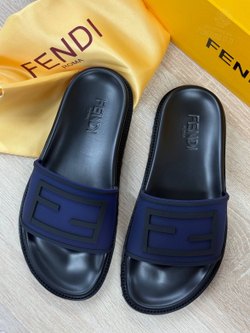 Шлепанцы/Тапочки Fendi