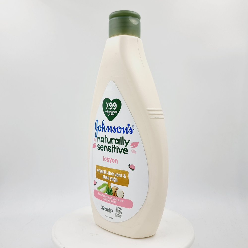 Johnsons Лосьон Naturally Sensitive для детей и взрослых с маслом ши и алоэ вера, без отдушки, 395 мл (Италия)
