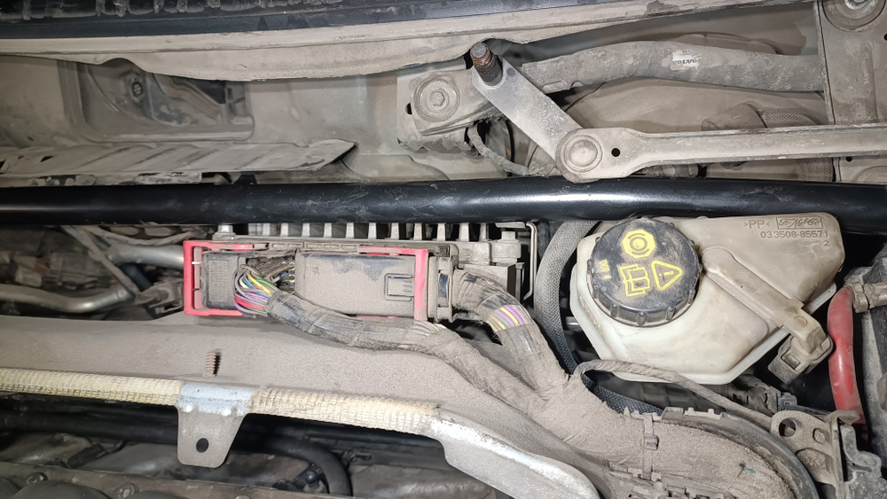 Распорка передних стоек (стаканов) Volvo S80 (2) 4.4л, 3.2л, S60, V60 3.0 и Volvo XC70 3 дизель (ПОД ЗАКАЗ)