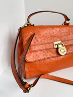 Кожаная сумка Michael Kors
