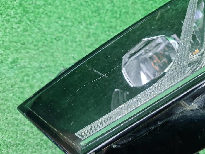 Фара левая Skoda Octavia A8 (2019-2024) LED