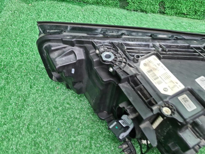 Фара правая BMW 5er G30 (2020-2023) LED