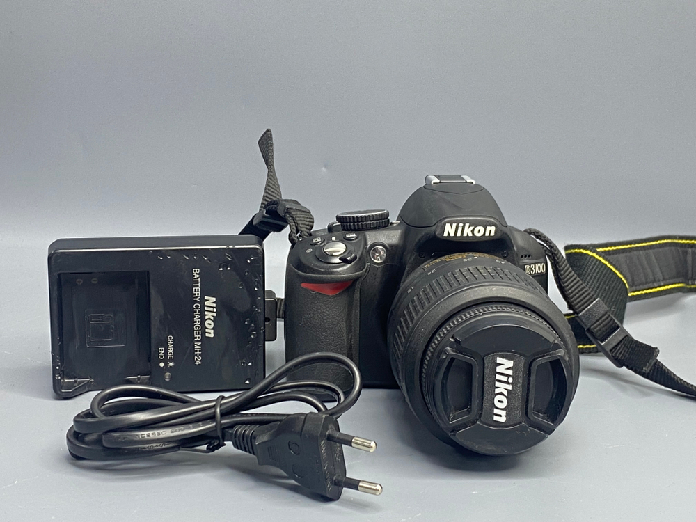 Nikon D3100 Kit 18–55mm f/3.5–5.6G VR