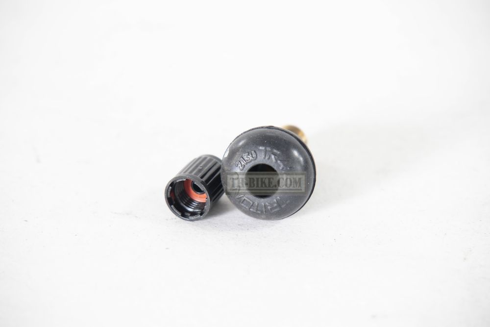 42753-KWF-901, 42753-ML7-003. VALVE, RIM. Honda