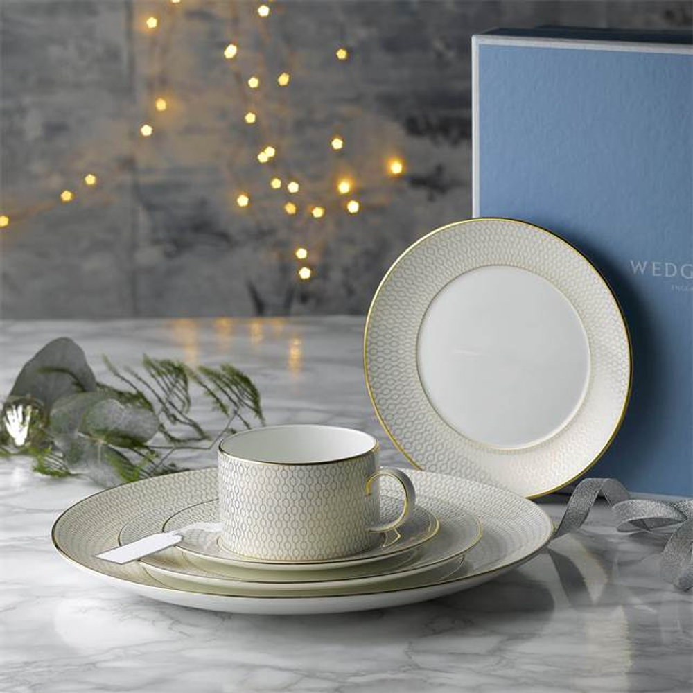 Wedgwood Десертная тарелка Gio Gold 17 см 40007541