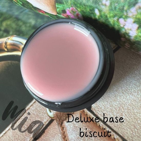 База камуфлирующая Delux biscuit Mia 15 мл