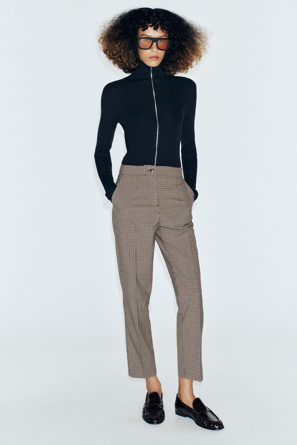 УКОРОЧЕННЫЕ БРЮКИ С ВЫСОКОЙ ПОСАДКОЙ — ZARA