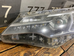 Фара левая галоген Toyota Corolla (E180) 16-19 Б/У Оригинал 8117002L50