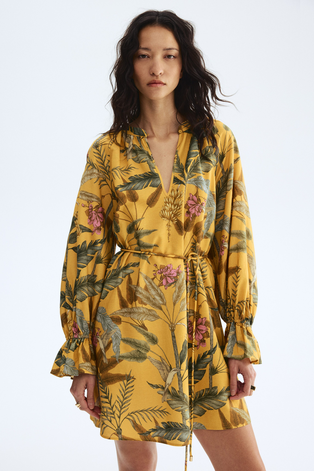 Платье из льняной смеси с поясом - H&M