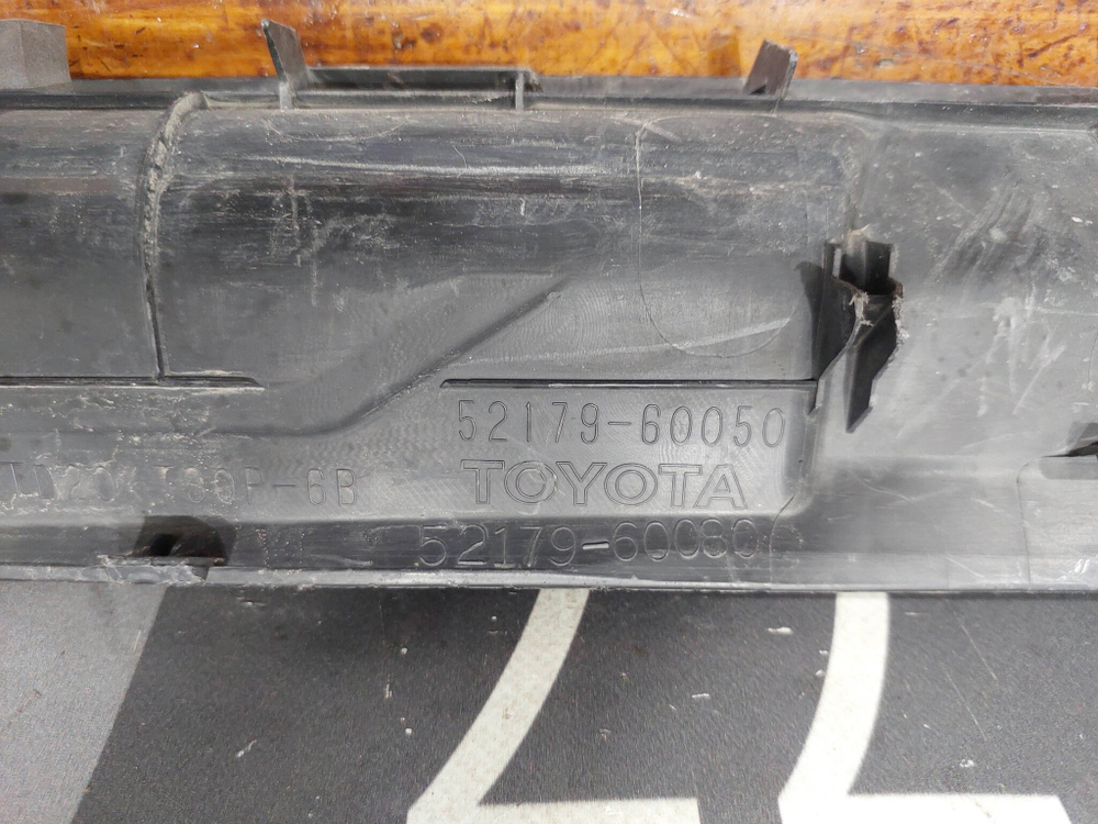 Накладка заднего бампера Land Cruiser Prado 150 09-нв Б/У Оригинал 5217960050